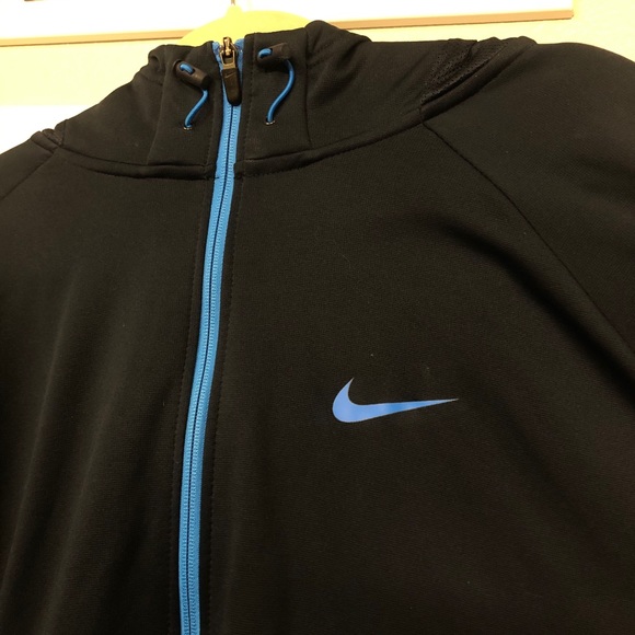 Nike Other - Nike Therma-fit basketball zip up hooded jacket